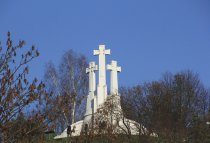 Trys kryžiai